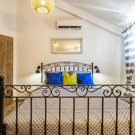 Island Getaway Heritage House Casa vacanze