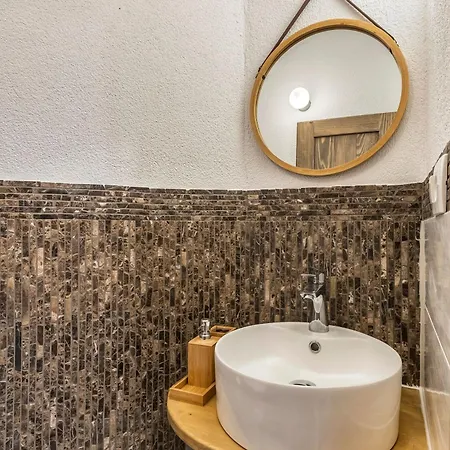 Island Getaway Heritage House Casa vacanze