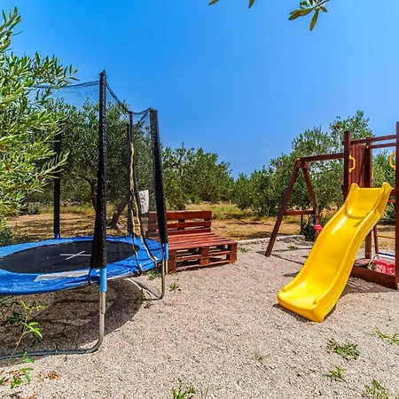 Island Getaway Heritage House Casa vacanze Mirce